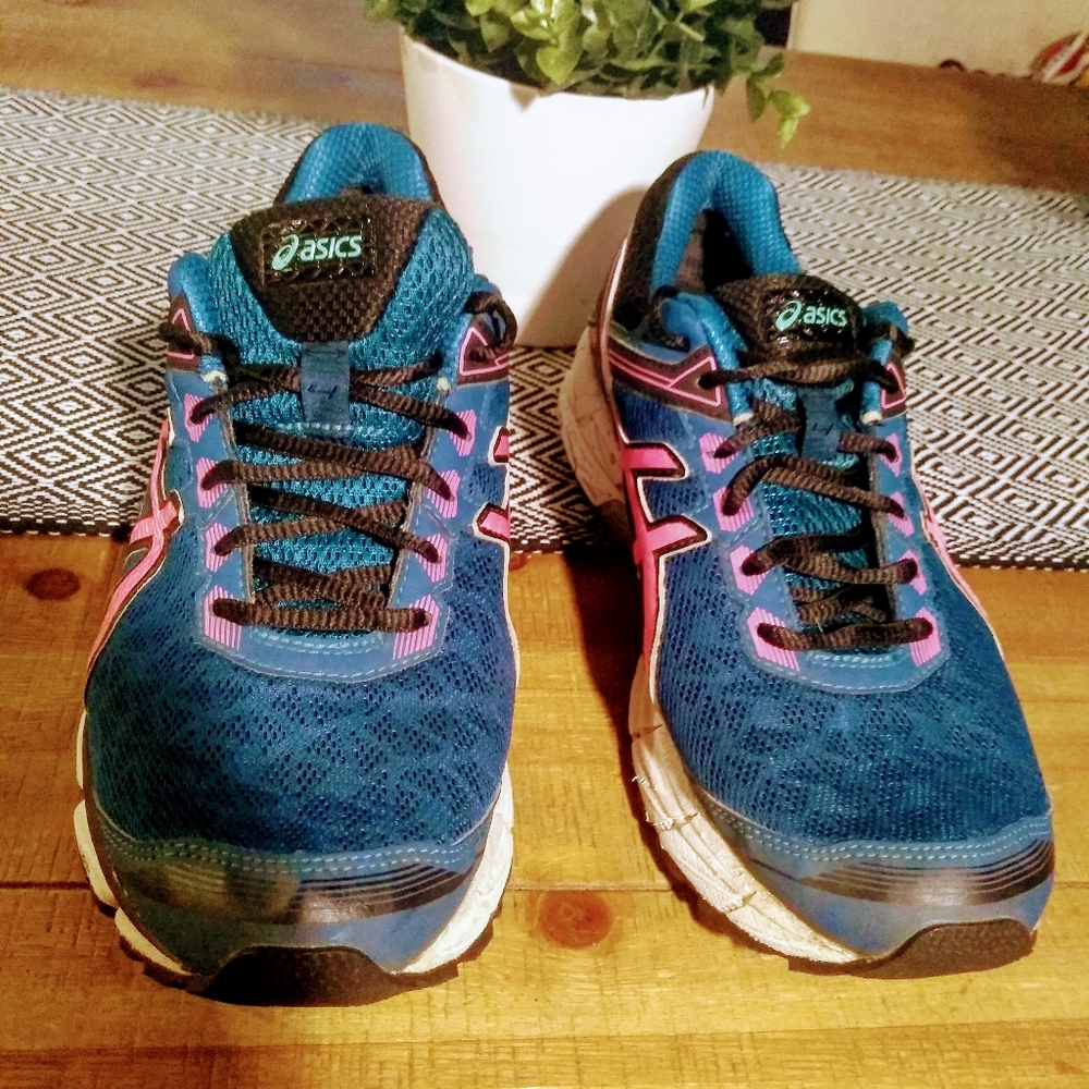 Asics GT_1000 Running size US 9.5